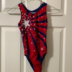 EUC GK girls patriot leo